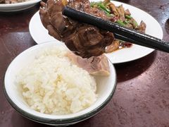 -余杨鸭鸭餐厅