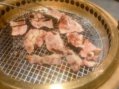 -铭牛烧肉·和牛海鲜自助(高新月牙湖店)