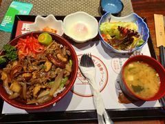 葱烧牛肉饭-一豚轩·烧鸟·豚骨拉面(五四路店)