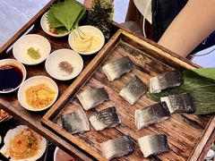 -围炉肉舍•炭烤活鳗•丹东海鲜烤肉(步行街店)