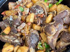 -老钟家烤羊排·敦伊阁清真餐厅胡羊焖饼