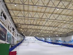 -乔波室内滑雪场