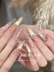 点击看大图 -小乐化妆美甲半永久培训学校