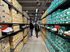 -NIKE上海青浦优选体验店