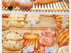 -焙丽拾光(麦凯乐直营店)