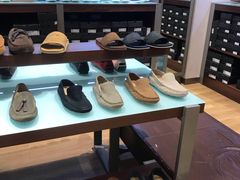 -UGG(燕莎奥特莱斯购物中心店)