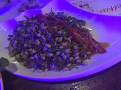 -月亮眼花园餐厅书吧酒吧