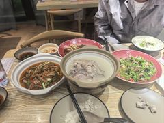 -叁煨蹄花·下饭盐帮菜(人民广场店)