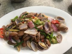 -四川小胡子海鲜(丁村万人海鲜广场店)