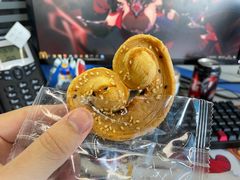 蝴蝶酥-莎琳娜食品有限公司·蛋糕店