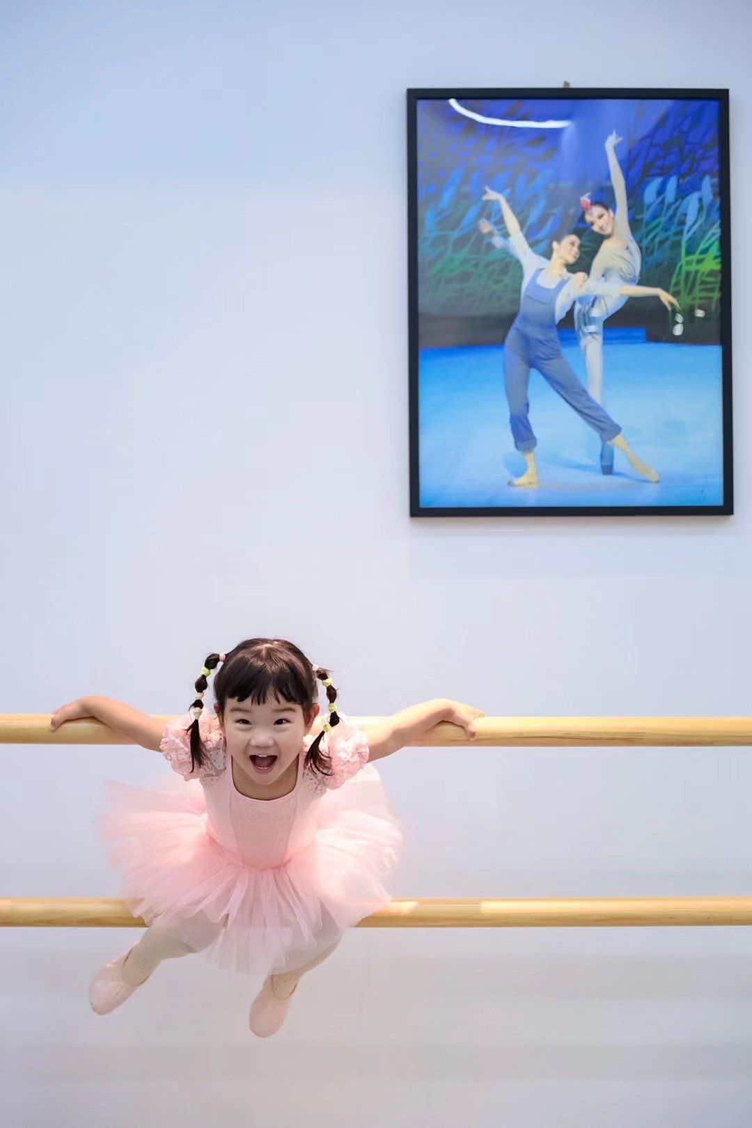 感觉整个世界都更加美好了呢🌈#儿童芭蕾#少儿芭蕾#舞蹈课堂随拍