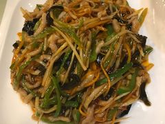鱼香肉丝-东四民芳餐厅(世茂工三店)