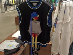 -URBAN REVIVO(上海中庚漫游城店)
