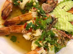 -J Daeng Seafood
