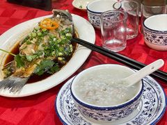 -先鲜鲫鱼粥