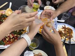 -郑小二山东特色炒鸡店(红小巷店)