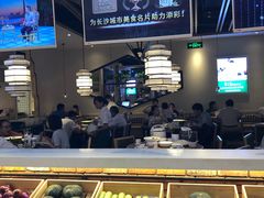 面包甜点陈列柜-费大厨辣椒炒肉(万家丽一店)