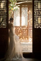 -雪中彩影婚纱摄影·微光艺术中心