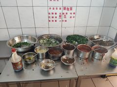 -文山荷鲜居(翠湖店)