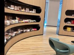 -涨巢·潮玩水疗局