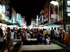 -六合夜市