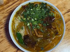 -越洋肖氏老米线(杨家坪店)
