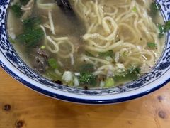 加肉骨汤面-竹青胶东摔面(黄岛开发区店)
