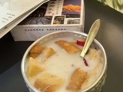 -桥边小楼·手工云南菜·古城观景小楼