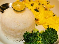 -来龙里 精致 东南亚餐室(万象城店)