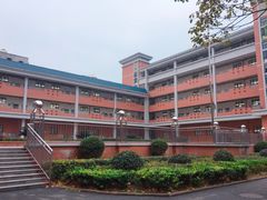 -武汉市武珞路中学