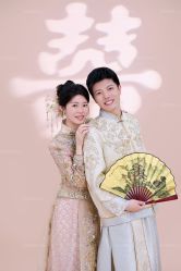 -雪中彩影婚纱摄影·微光艺术中心