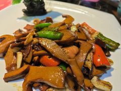 -魏铭鱼头捞饭(晋阳路店)