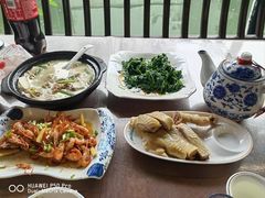 蚌肉豆腐汤-阿东农家菜(新场古镇下塘街店)