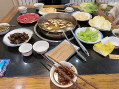-乳仔牛牦牛汤锅 烤羊排(松潘古城店)