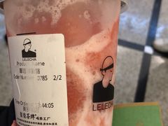 草莓厚酸酪-LELECHA乐乐茶(美罗城店)