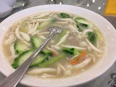 胜瓜浓汤浸鱼皮饺-岭南海晏楼(东晓南店)