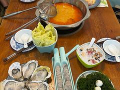 -老何家后安粉·糟粕醋海鲜火锅(三亚湾椰梦长廊店)