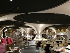 -钟书阁(珍园店)