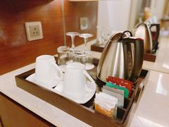 -天津京基皇冠假日酒店