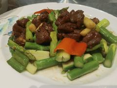 芦笋牛肉粒-聚福宝合苑食府(南头镇店)
