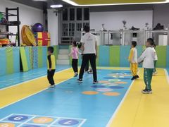 -逗你运动体能训练中心(冠城店)