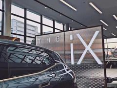 -上海宝信宝马4S店