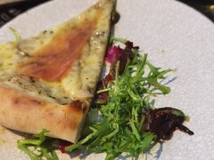 特级松露酱蘑菇帕尔马火腿披萨-TIAGO HOME KITCHEN(朝阳大悦城店)