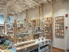 -猫的天空之城概念书店(杭州南宋御街店)