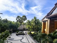 -三亚湾海居铂尔曼度假酒店