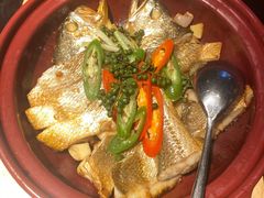 -江上荟·创意中国菜(绿地缤纷城店)