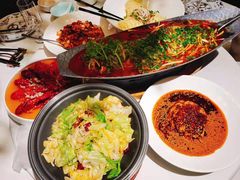 招牌跳水鱼-小河盐帮·私家菜·烤鸭(三元桥·霄云路店)