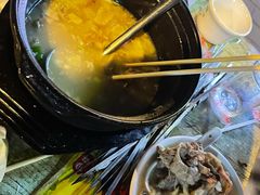 脂渣砂锅-杨姐大片肉烧烤