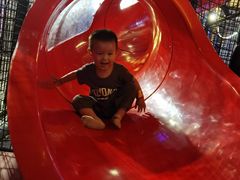 -嗨翻Hi-Fun竞技主题乐园·蹦床亲子生日轰趴(国光1937店)