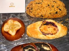 -雀食面包店(钟楼店)